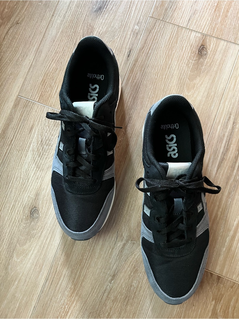 Asics Lyte Classic Sportstyle Black and Gray Unisex Shoes